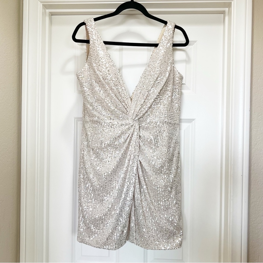 Ieena Mac Duggal Sequin Twist Cocktail Minidress 12 - Picture 4 of 11